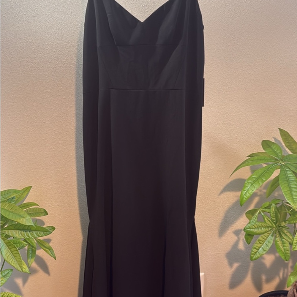 Vera Wang Strapless Black Satin Evening Gown